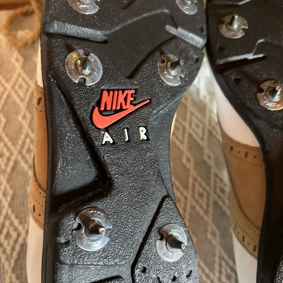 NIKE AIR GOLF SHOES # 950204- White w/Tan Saddle - Women’s Size 6.5. Metal spike - Picture 8 of 11